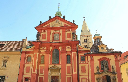praga - basílica de são jorge.JPG