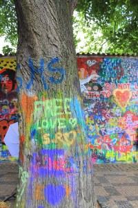 praga - muro de john lennon