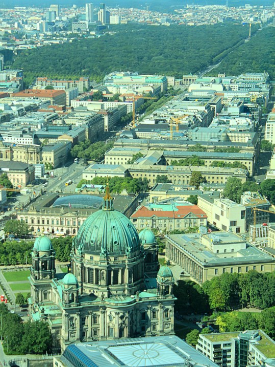 torre de tv - berliner dom e banderburg tor