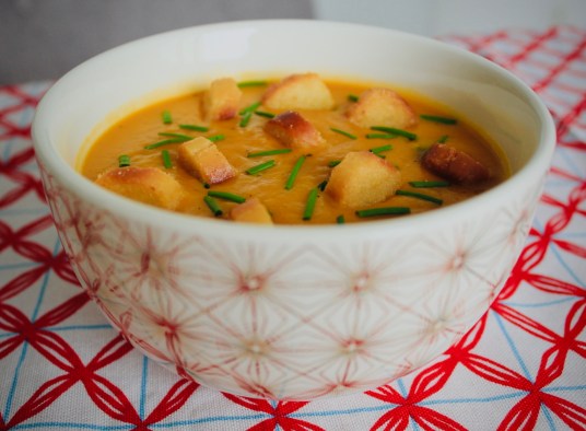 sopa cremosa de batata doce